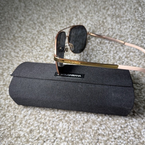 Dolce And Gabban Vintage Aviator Sunglasses Used With Velour Case - Picture 4 of 13